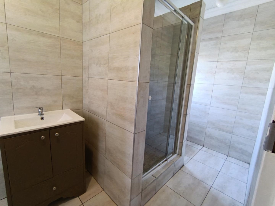 16 Bedroom Property for Sale in Universitas Free State